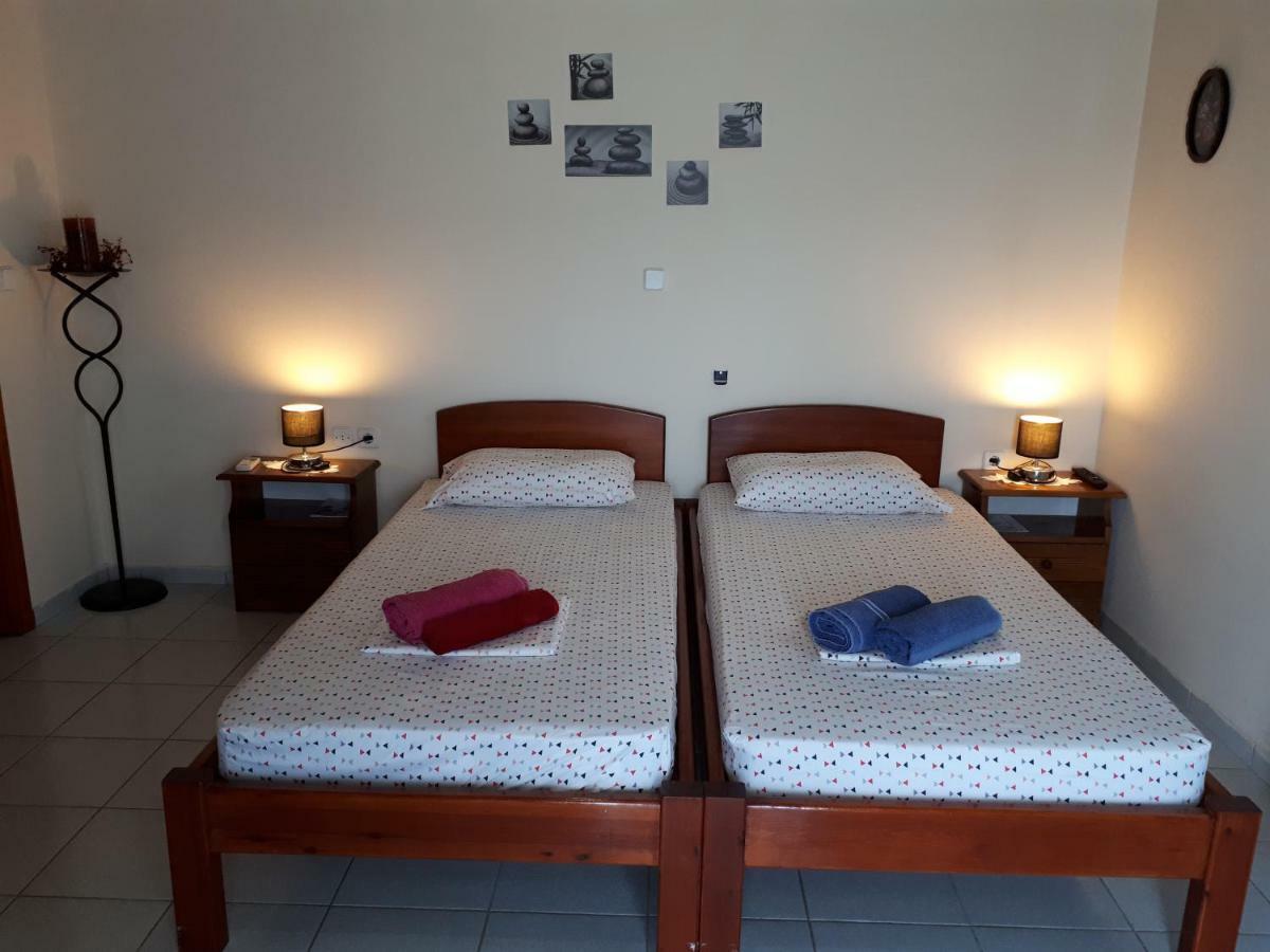 Galaxy Rooms Xi Beach Exterior foto